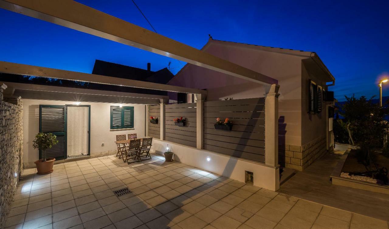 Holiday Home Brac 수페타르 외부 사진