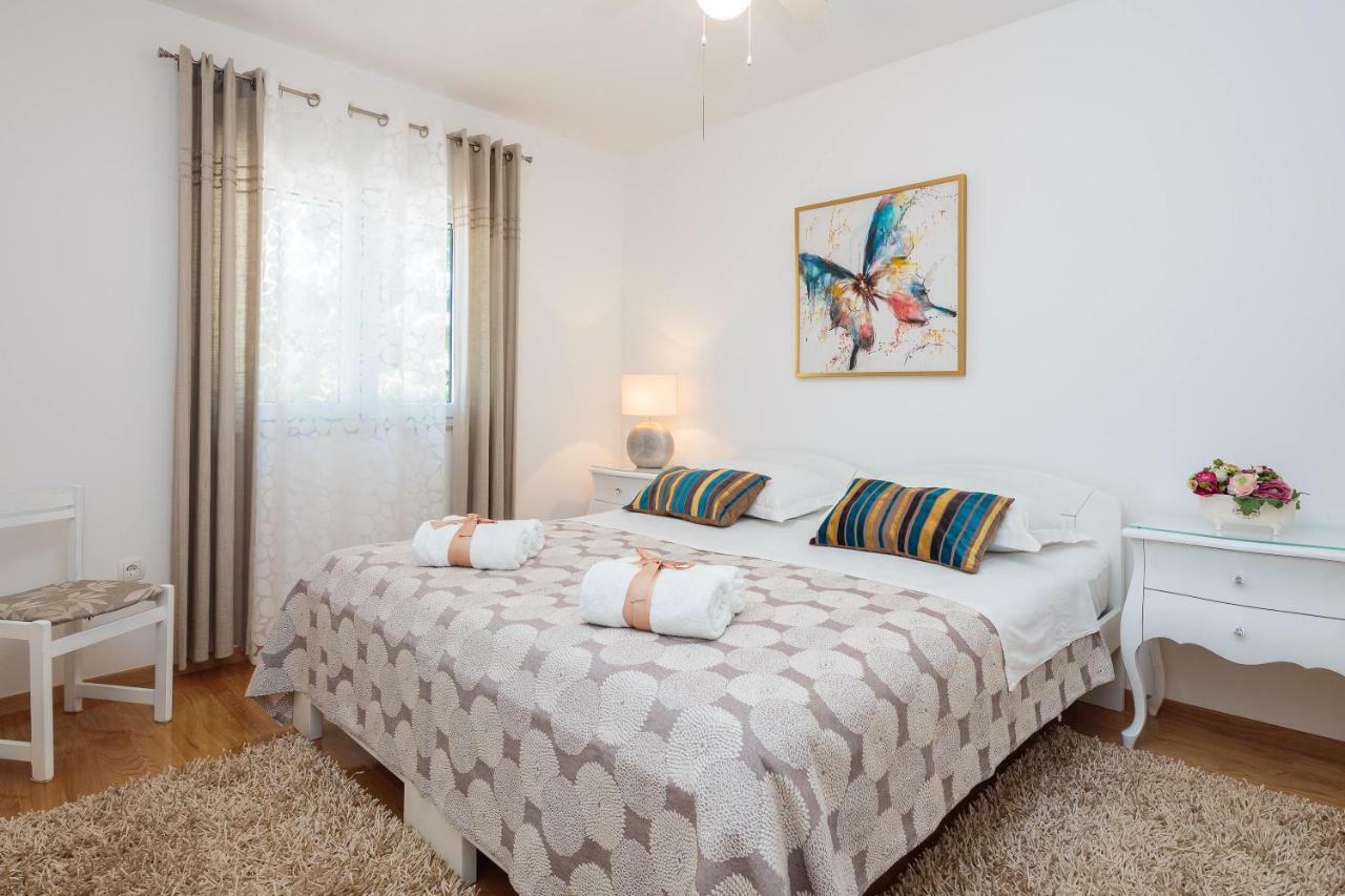 Holiday Home Brac 수페타르 외부 사진
